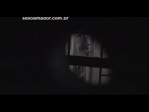 ❤️ Blondie wordt stiekem gefilmd door een voyeur uit de buurt, verstopt achter holle bakstenen ️❌  Sex at nl.sexogolic-info.ru
