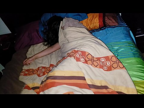 ❤️ Stiefzoon die zijn jonge stiefmoeder berispt terwijl ze slaapt. ️❌  Sex at nl.sexogolic-info.ru
